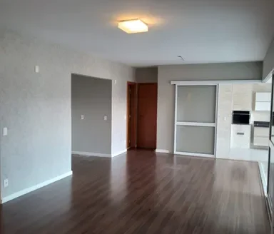 Apartamento com 3 suítes e 3 vagas para locação