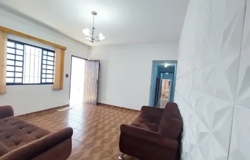 Casa no bairro Cidade Líder com 3 quartos e 2 vagas – SP