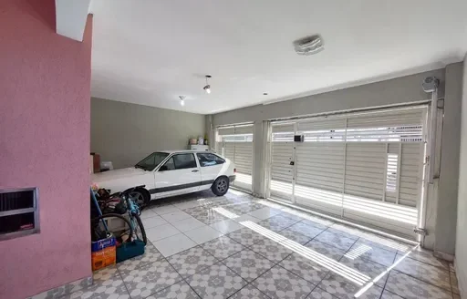 Casa no bairro Cidade Líder com 3 quartos e 2 vagas – SP