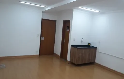 Sala comercial no Tatuapé para locação