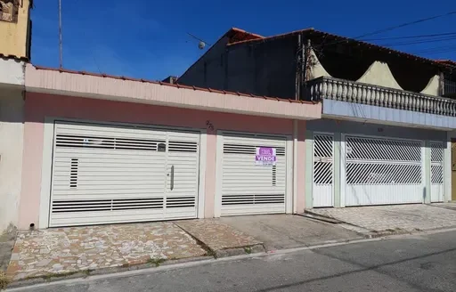 Casa no bairro Cidade Líder com 3 quartos e 2 vagas – SP