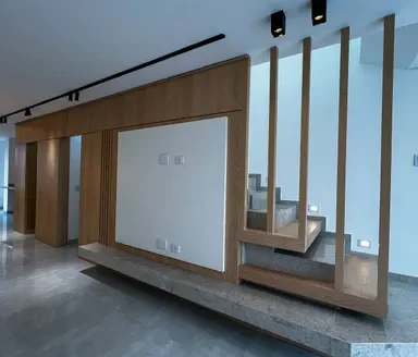 Triplex com 3 quartos, 2 banheiros e 3 vagas na Vila Carrão